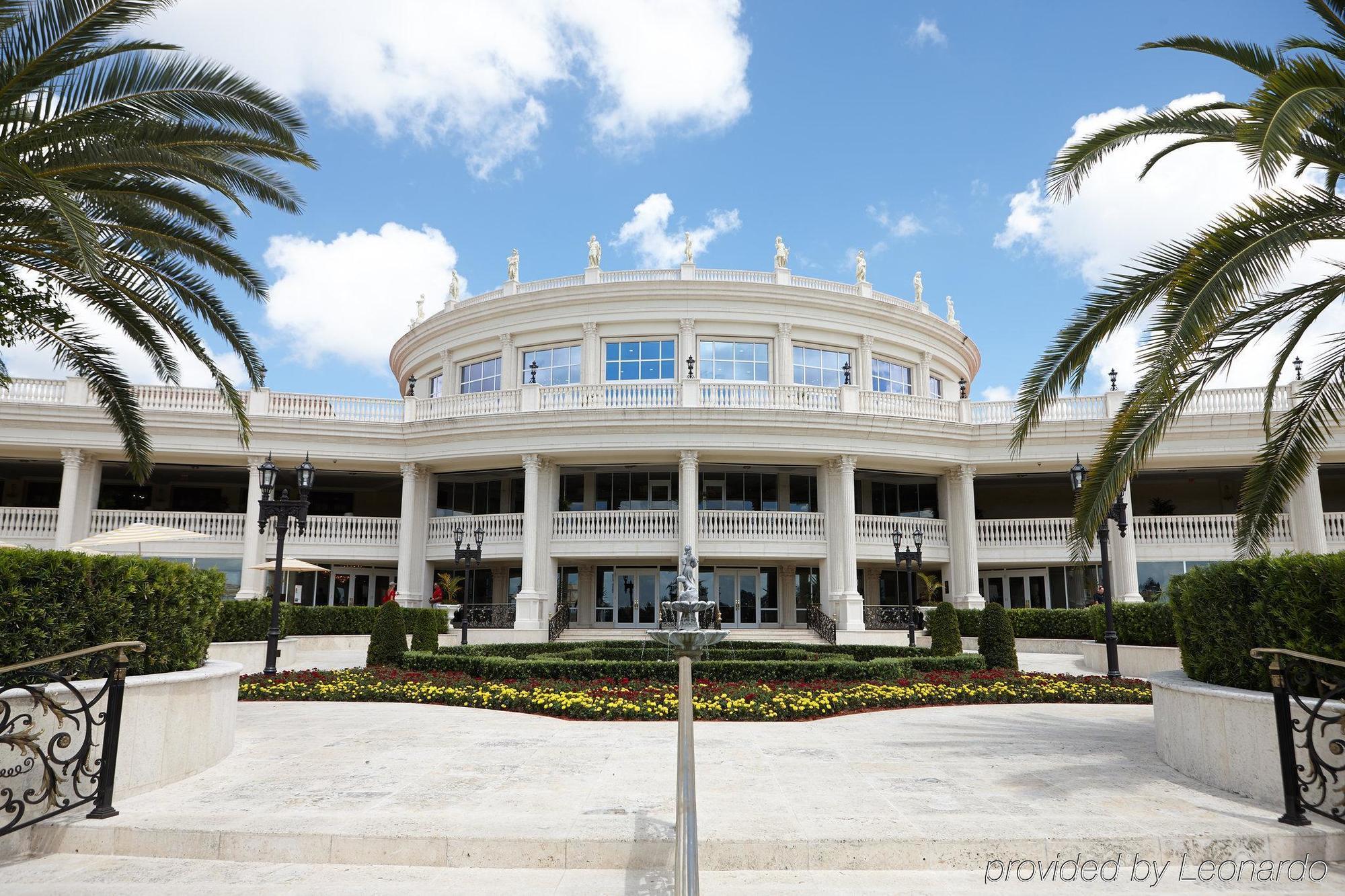 TRUMP NATIONAL DORAL GOLF RESORT, МАЙАМИ *****